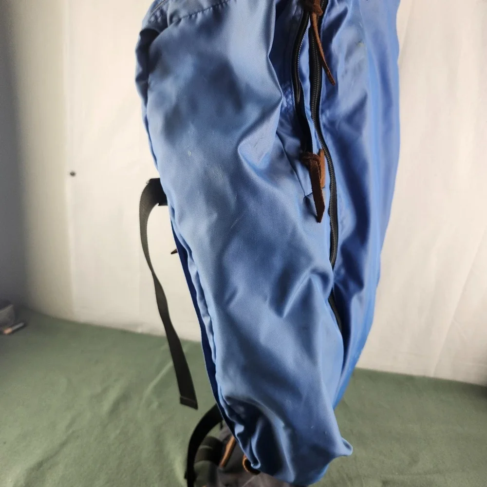 Vtg‎ WILDERNESS EXPERIENCE Blue Canvas Leather Backpack Internal Frame USA